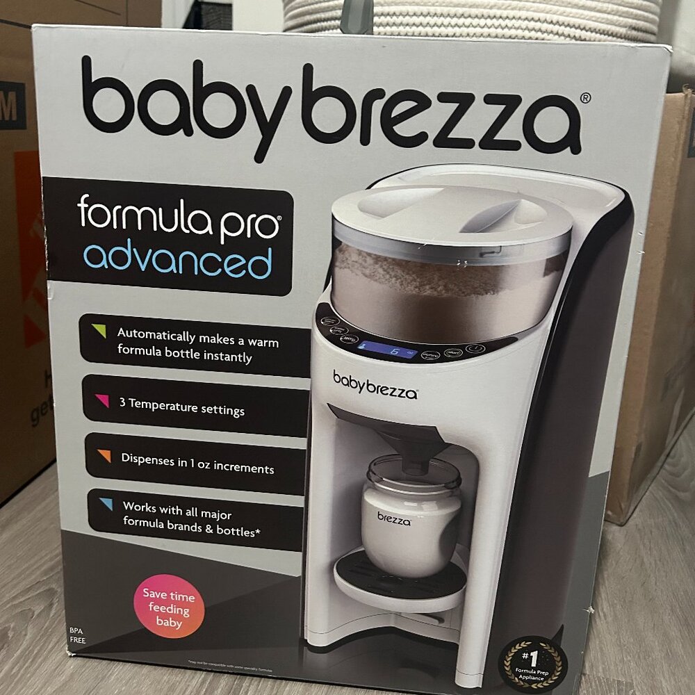 Brand New Baby Breeza Formula Maker
